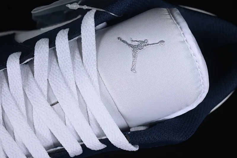 All categories Air Jordan Jordan series basketball shoes Air Jordan 1 Low Z version Air Jordan 1 Low AJ1 Joe 1 white blue gray low-top cultural basketball shoes 553558-141